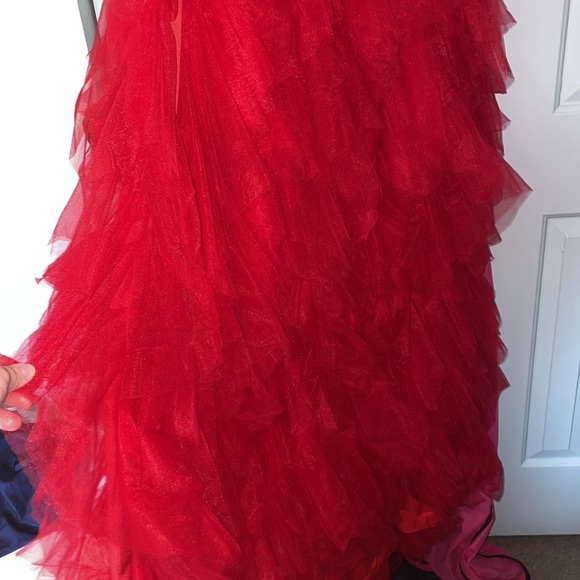 Red custom made dress - Picture 3 of 4